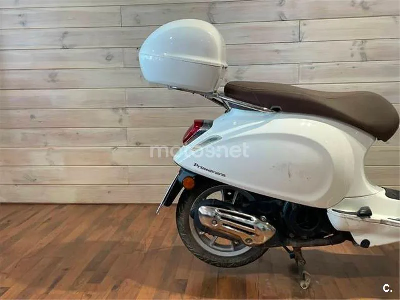 Vespa Primavera – Vista 7