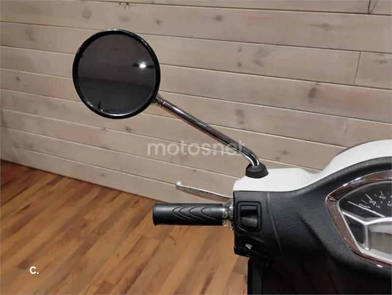 Piaggio Liberty – Vista 11