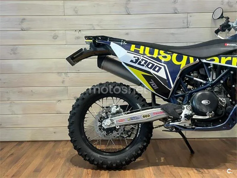 Husqvarna 701 Enduro – Vista 7
