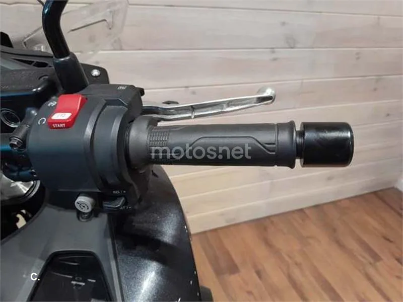 Honda NT1100 – Vista 14