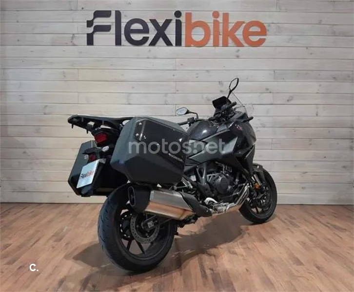 Honda NT1100 – Vista 4
