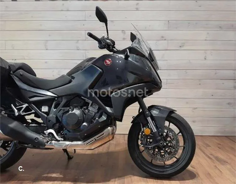 Honda NT1100 – Vista 8