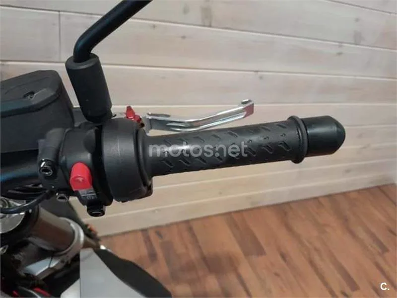 Aprilia Shiver 900 – Vista 13