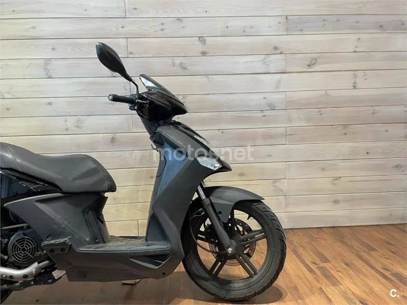 Kymco Agility City 125 – Vista 8
