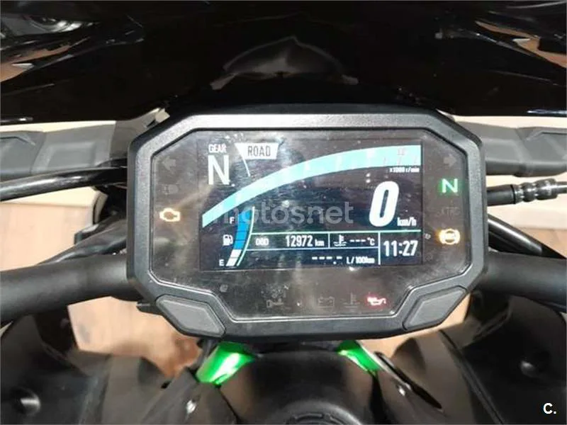 Kawasaki Z900 – Vista 13