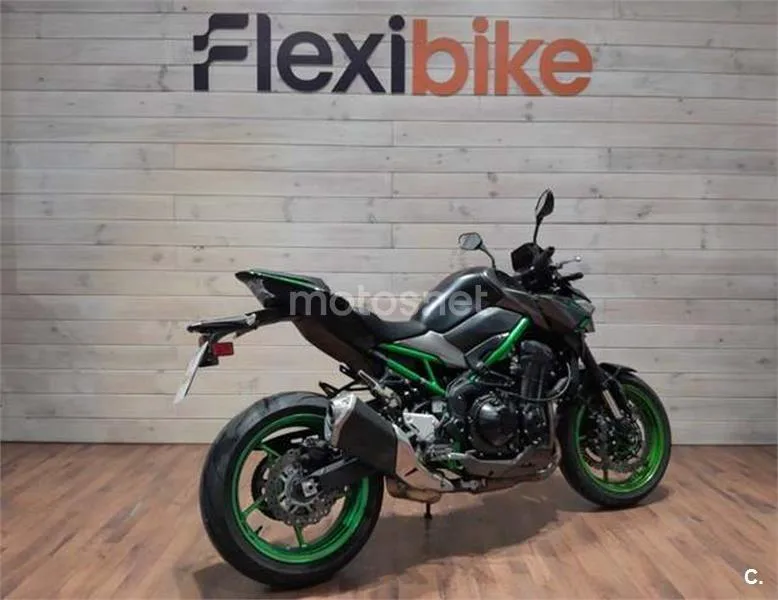 Kawasaki Z900 – Vista 4