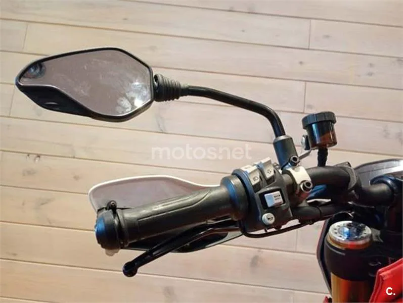 Ducati Hypermotard – Vista 11
