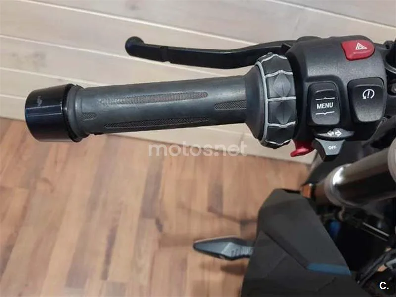 BMW F 900 R – Vista 11
