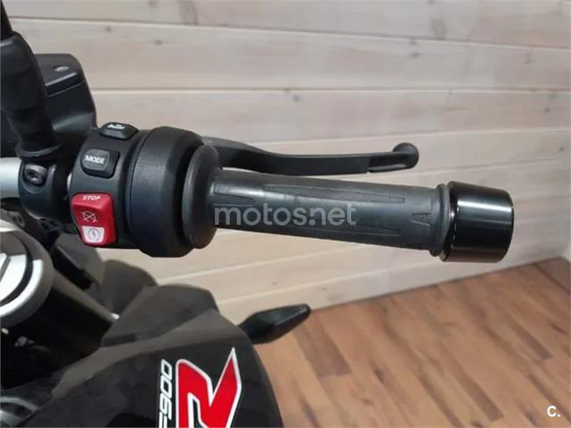 BMW F 900 R – Vista 13