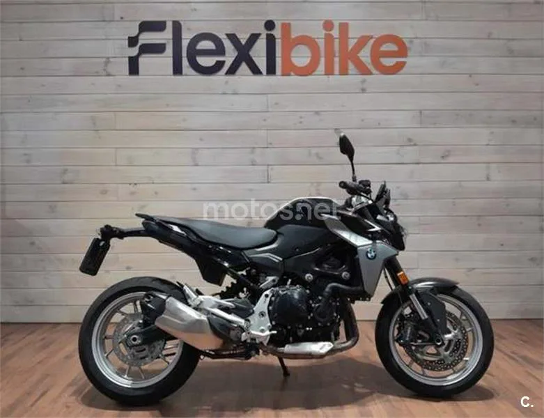 BMW F 900 R – Vista 3