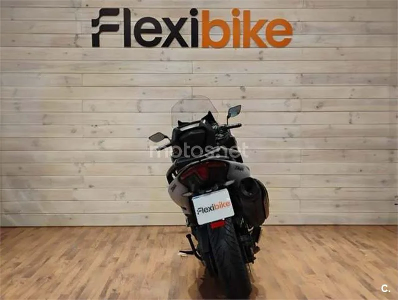 Yamaha TMAX 560 – Vista 5