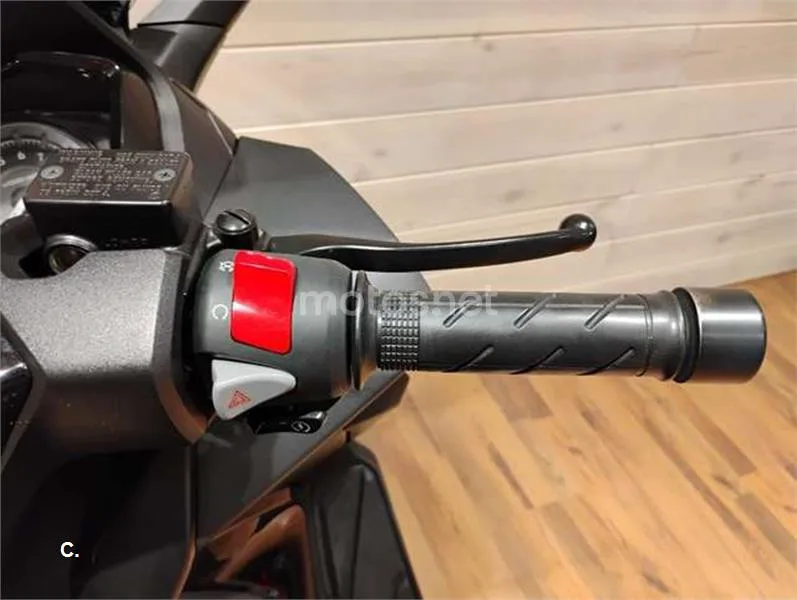 Honda Forza 350 – Vista 13
