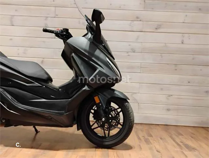 Honda Forza 350 – Vista 8
