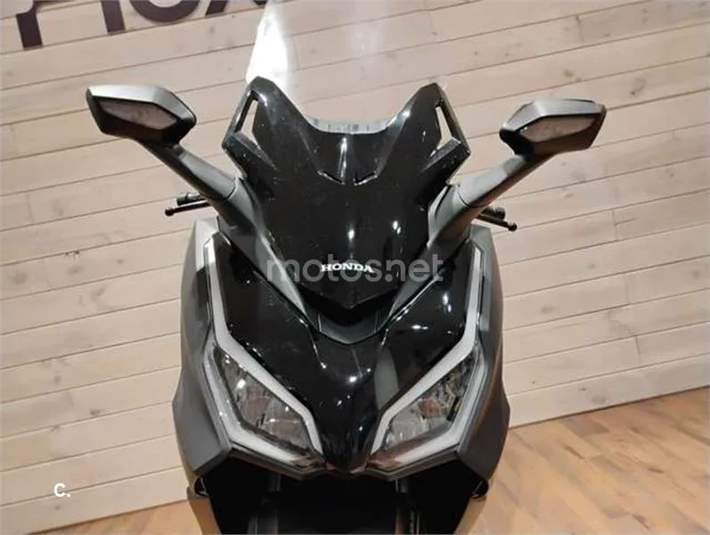 Honda Forza 350 – Vista 10