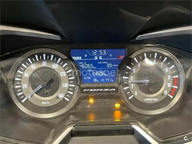 Honda Forza – Vista 13