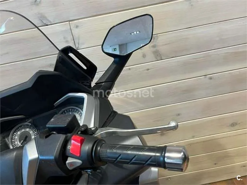 Honda Forza – Vista 15