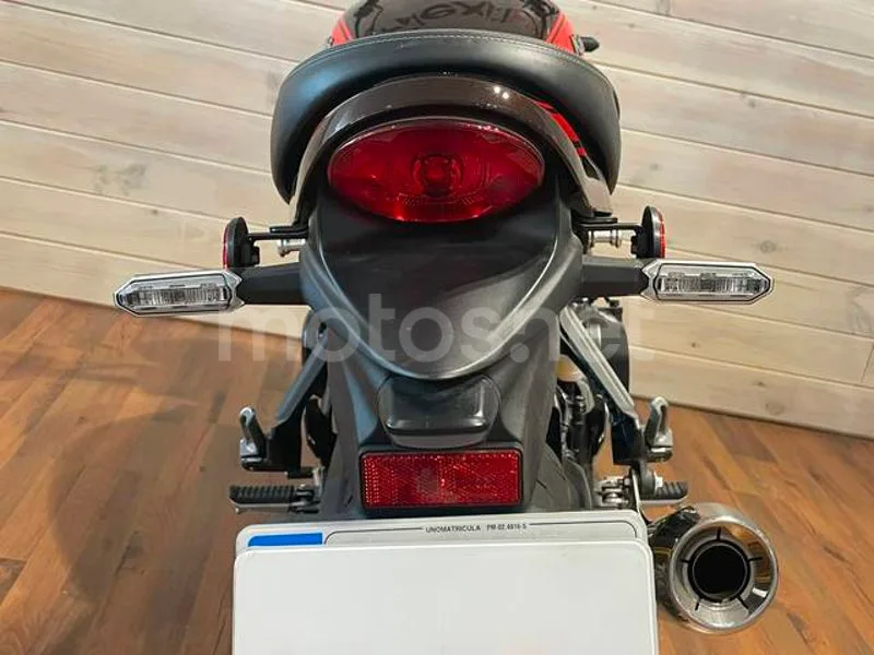 Kawasaki Z900RS - Vista 6