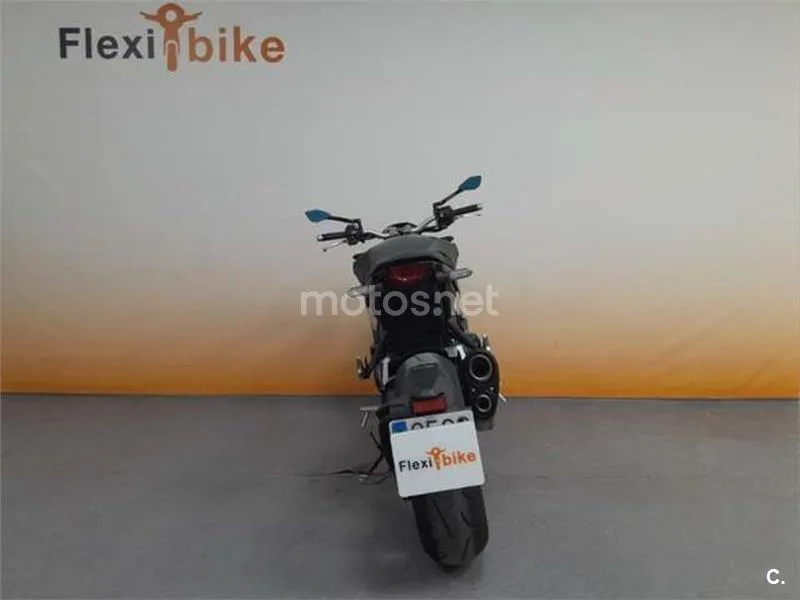 Honda CB 1000R – Vista 4