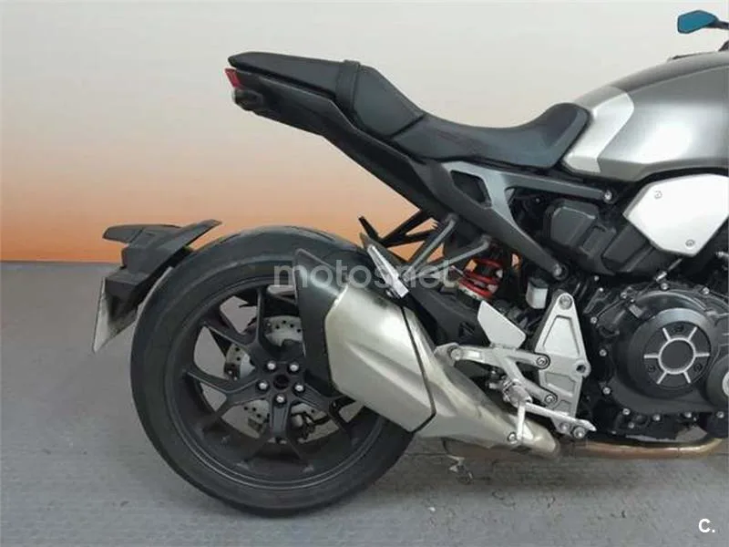 Honda CB 1000R – Vista 6