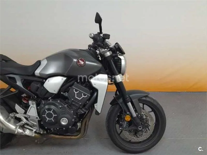 Honda CB 1000R – Vista 8