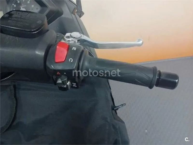 Yamaha TMAX 530 – Vista 14