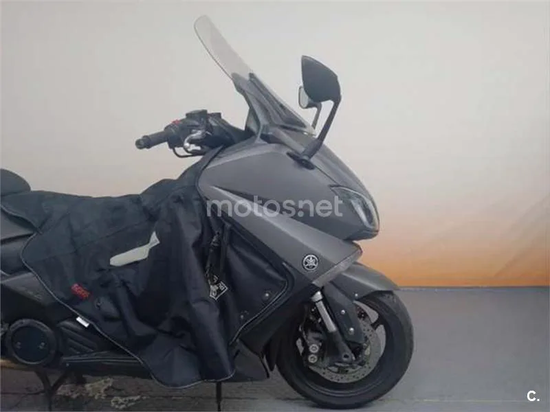 Yamaha TMAX 530 – Vista 8