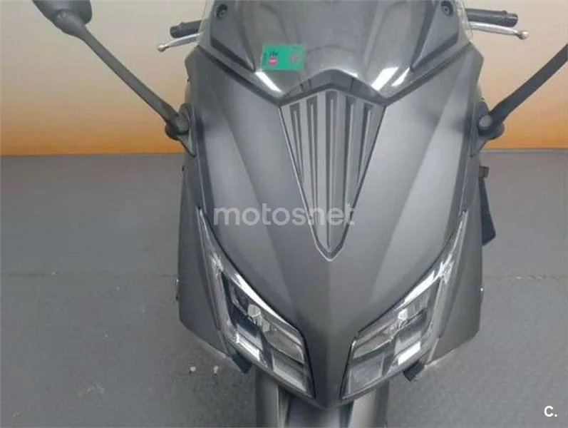 Yamaha TMAX 530 – Vista 10