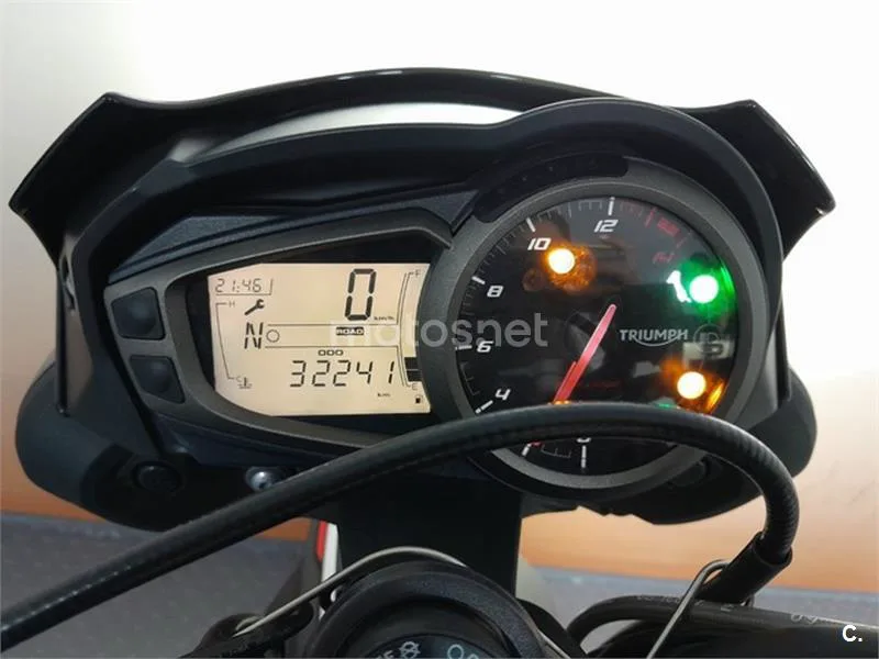 Triumph Street Triple 765 – Vista 11