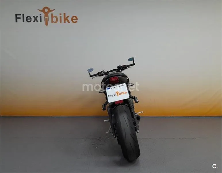 Triumph Street Triple 765 – Vista 5