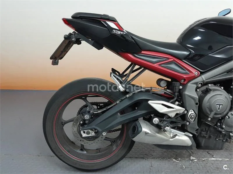 Triumph Street Triple 765 – Vista 7