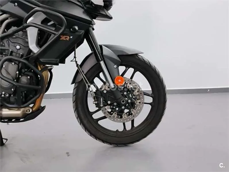 Triumph Tiger 800 XR – Vista 9