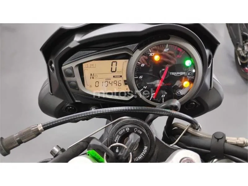 Triumph Street Triple 765 – Vista 13