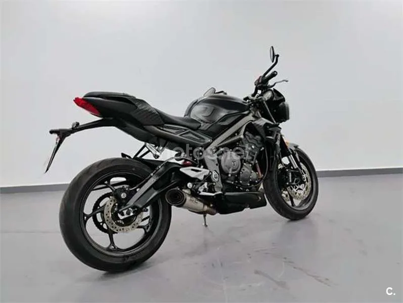 Triumph Street Triple 765 – Vista 4