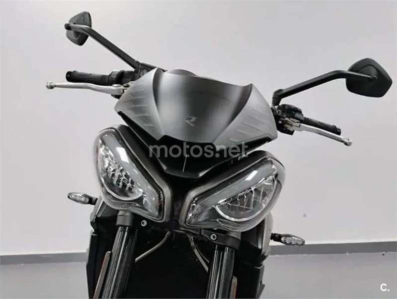 Triumph Street Triple 765 – Vista 10
