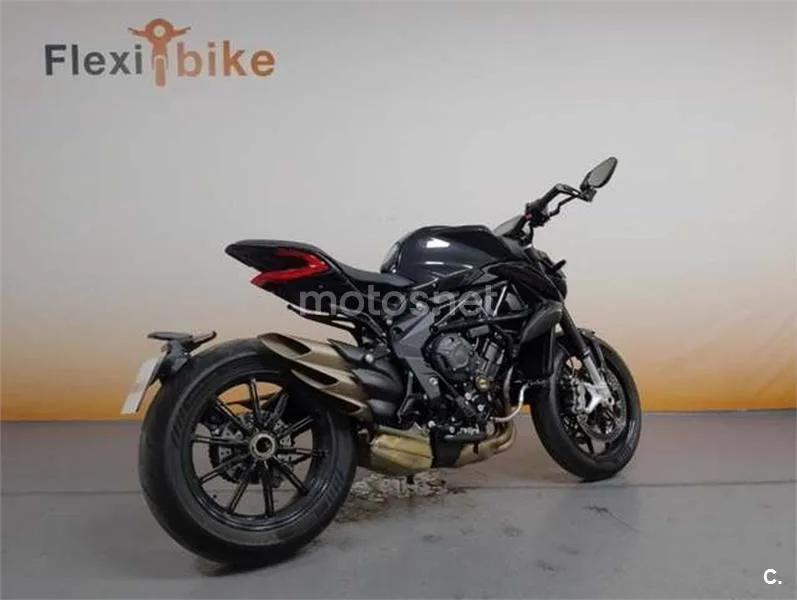 MV Agusta Dragster 800 – Vista 4