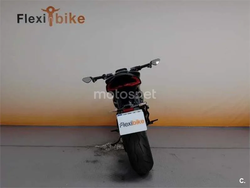 MV Agusta Dragster 800 – Vista 5