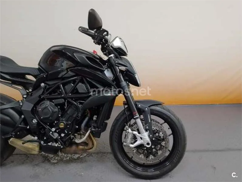 MV Agusta Dragster 800 – Vista 8