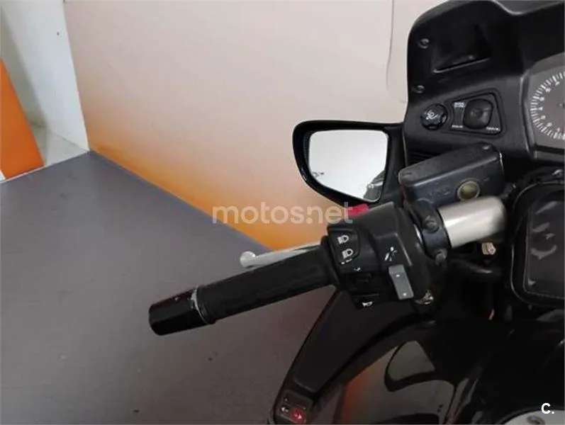 Honda ST 1300 Pan European – Vista 11