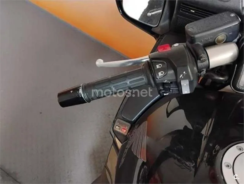 Honda ST 1300 Pan European – Vista 12