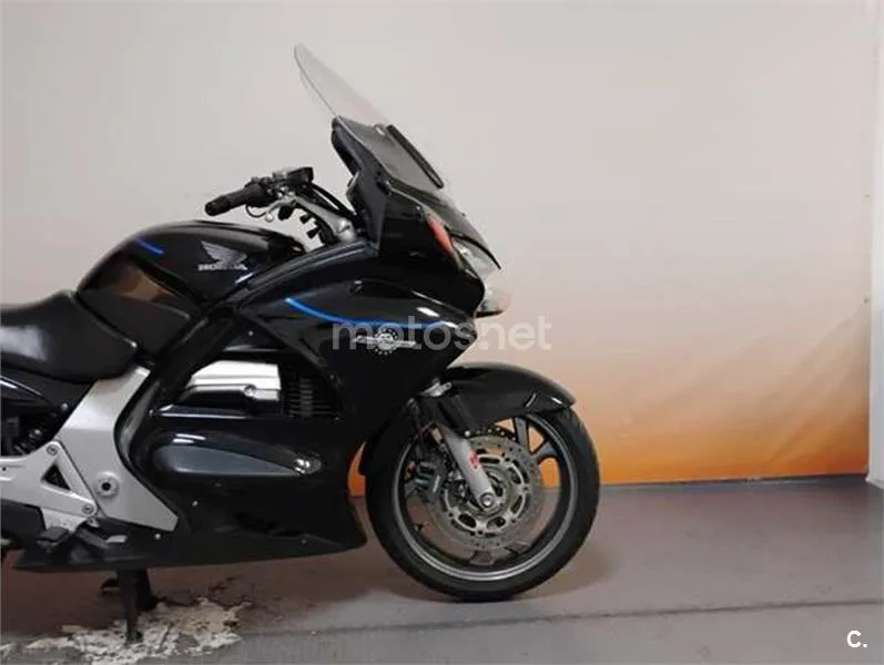Honda ST 1300 Pan European – Vista 9