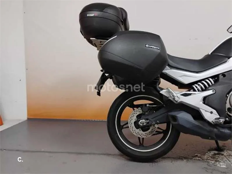 CFMOTO 650MT – Vista 7