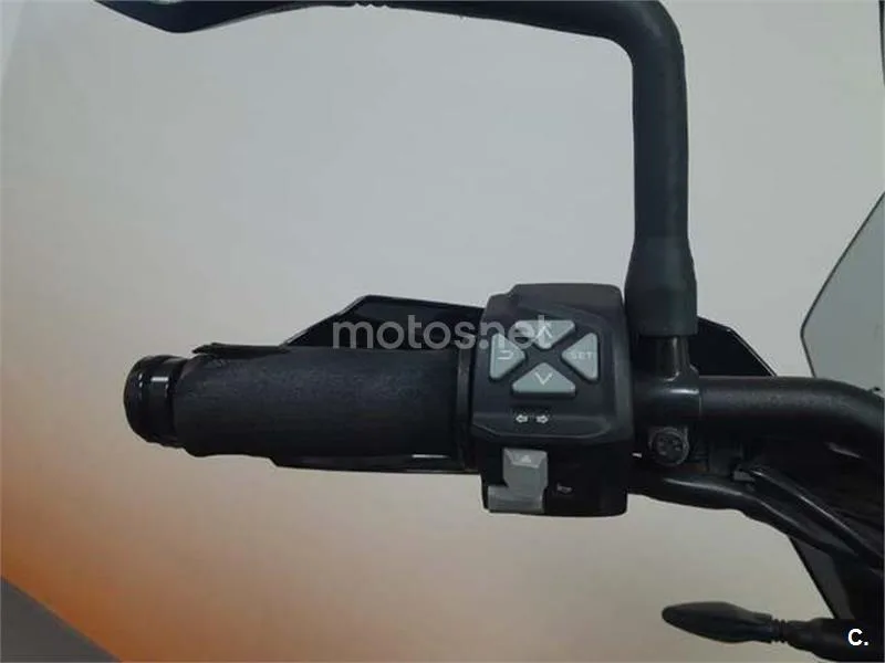 KTM 390 – Vista 11