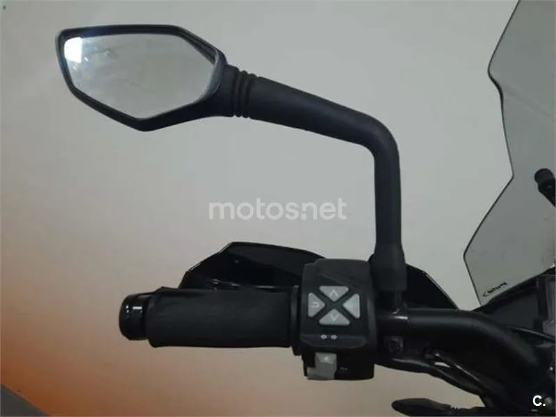 KTM 390 – Vista 10