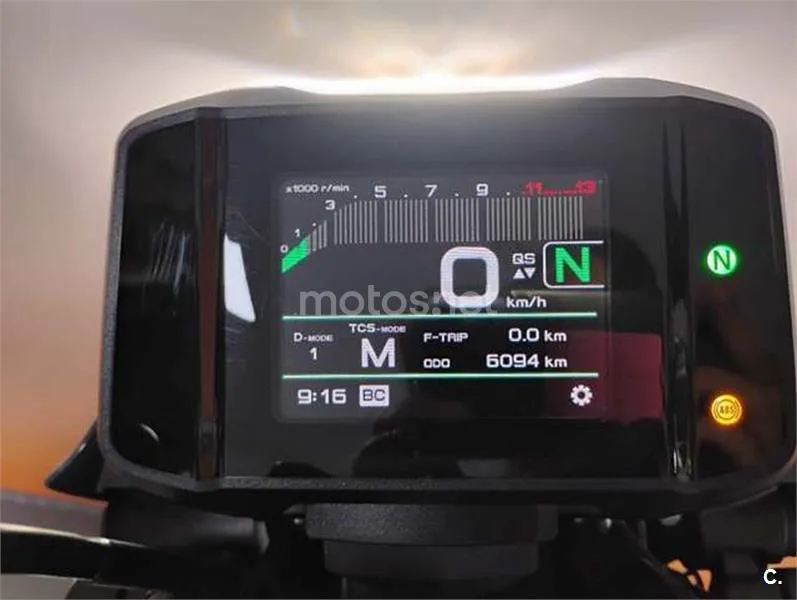 Yamaha MT-09 – Vista 13