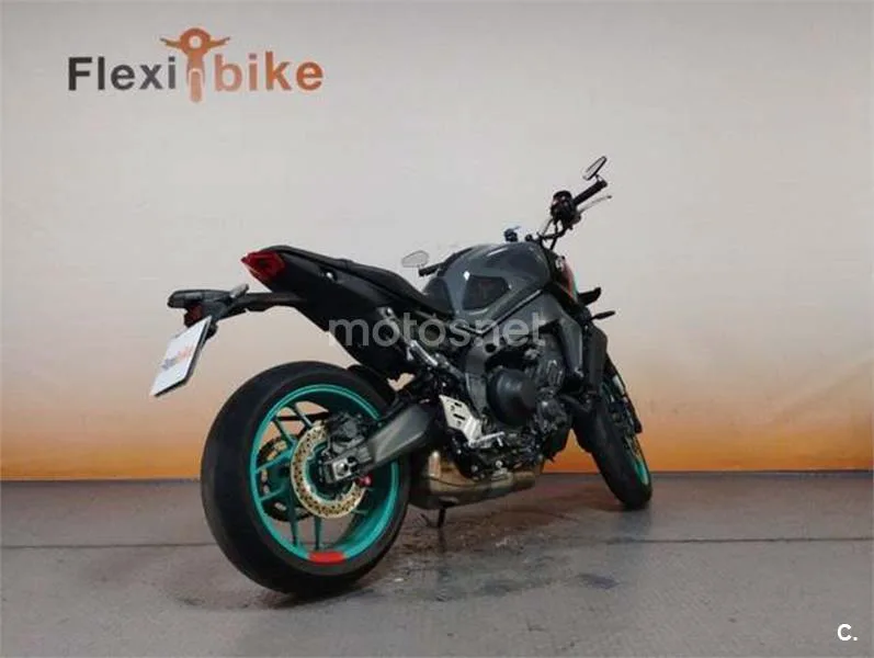 Yamaha MT-09 – Vista 4