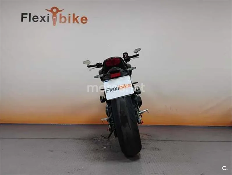Yamaha MT-09 – Vista 5