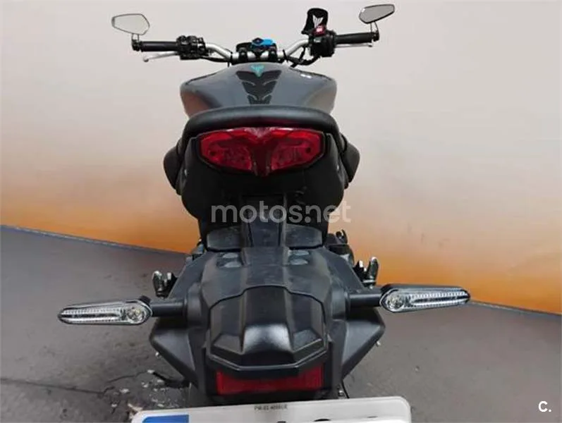Yamaha MT-09 – Vista 6