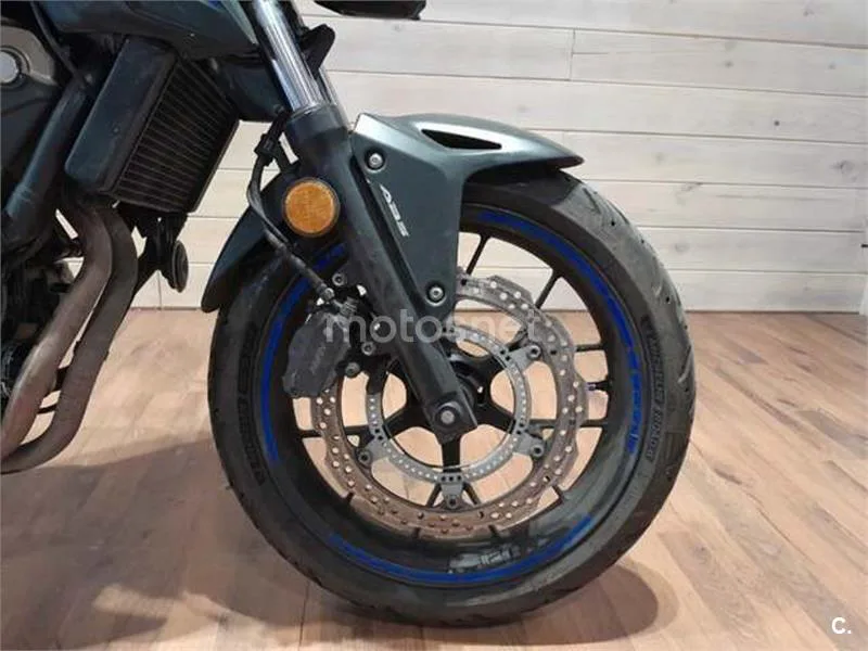 Honda CB 500 F – Vista 9