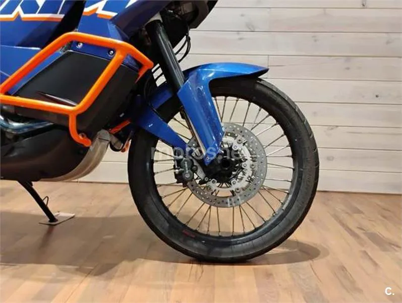 KTM 990 Adventure – Vista 9