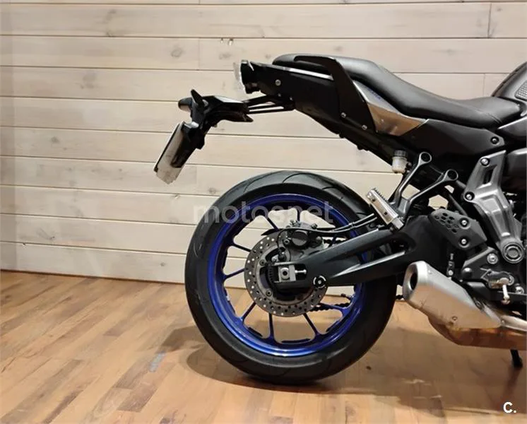 Yamaha Tracer 7 – Vista 7